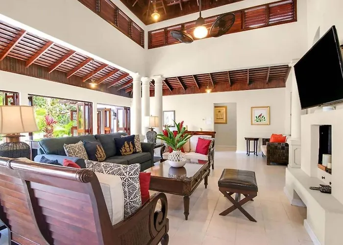 Hospitality Expert Half Hill 3br Pool * Montego Bay
