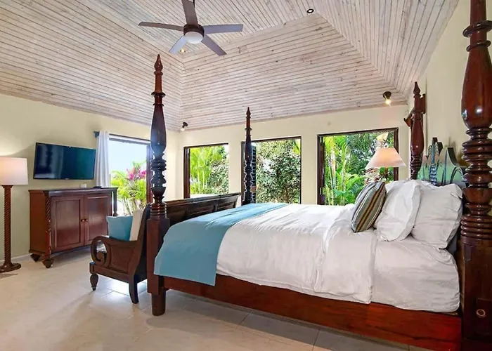 Apartment Hospitality Expert Half Hill 3br Pool Montego Bay