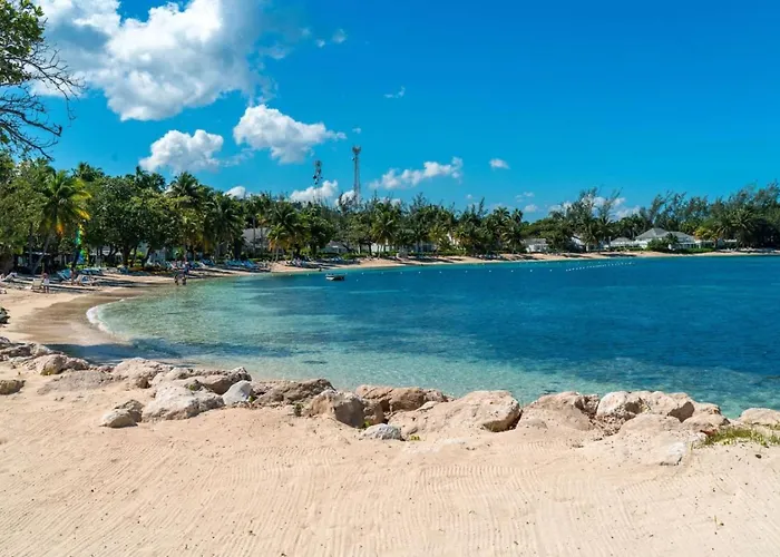 Hospitality Expert Half Hill 3br Pool * Montego Bay